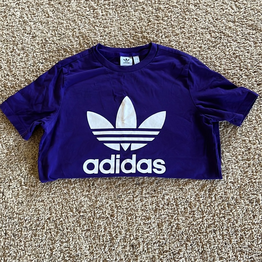 Adidas short sleeve. Purple. Boy’s medium.